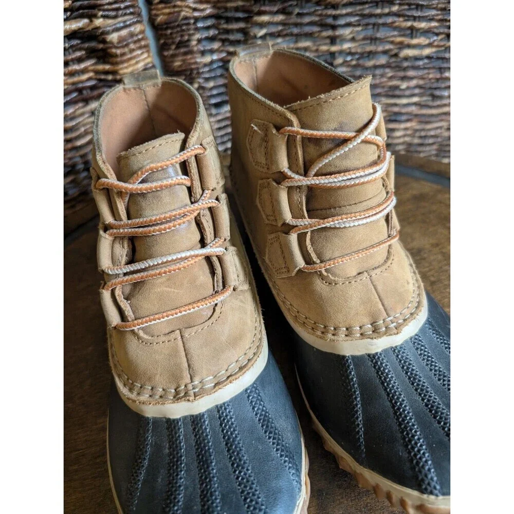 Sorel Out N About Leather Duck Boot Women 7.5 Black Ankle Waterproof Rain Bootie